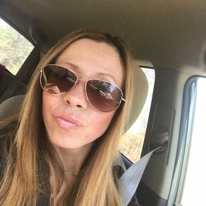 Meet your Posher, Kelly